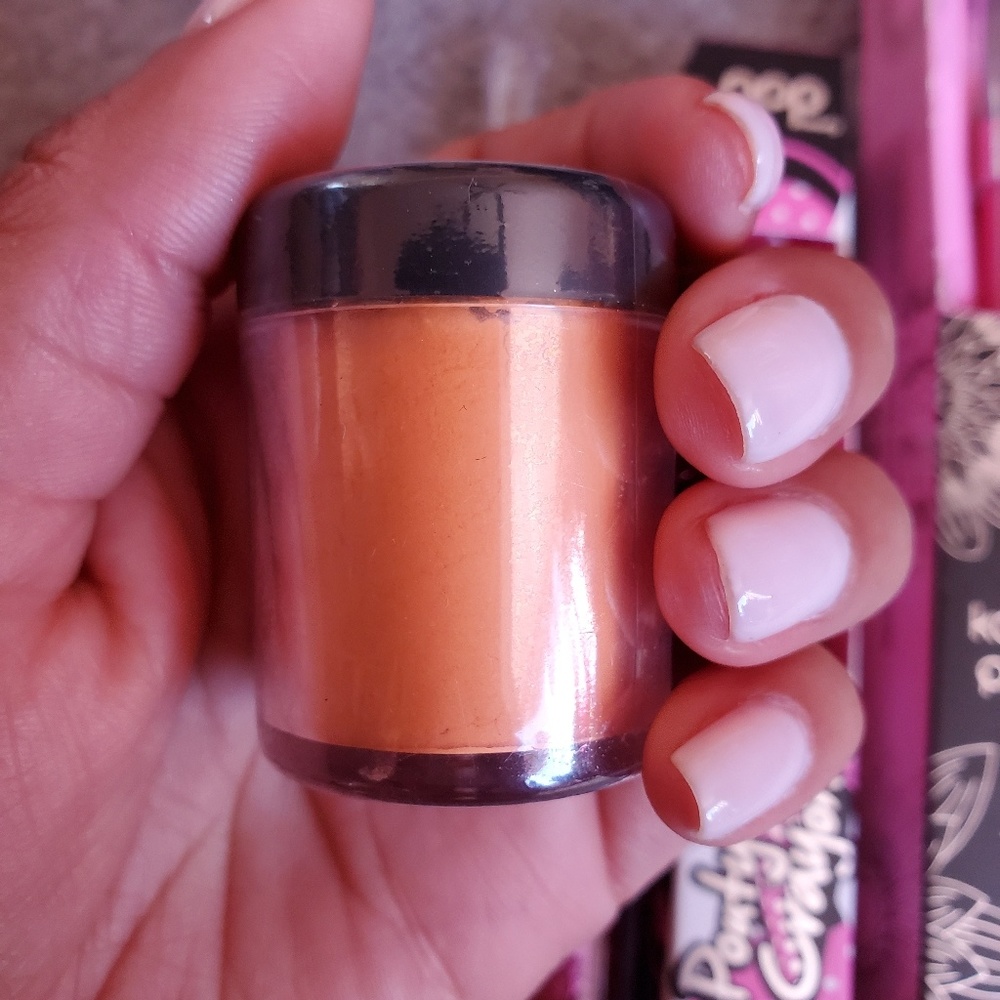 Pop cosmetics bundle - Picture 6 of 6